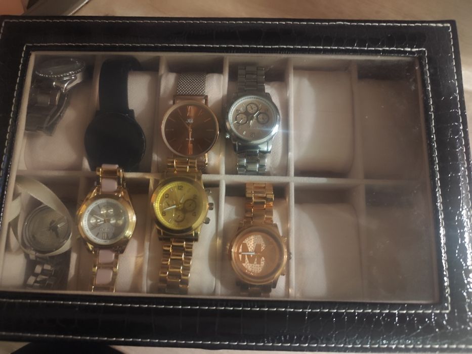 Cutie de ceasuri