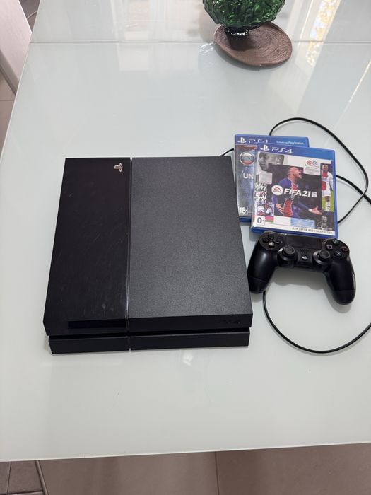 Play Station 4.