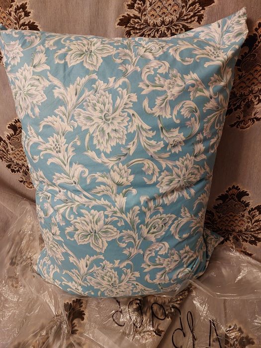 Продам недорого пухоперовые подушки