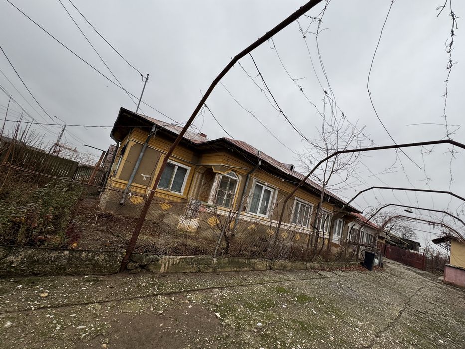 Casă de vânzare în Comuna Drăghiceni