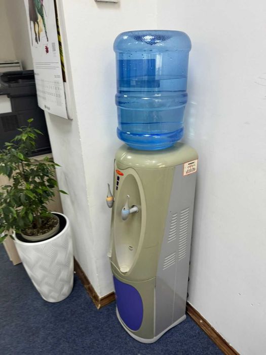 Диспенсер в Атырау/вода