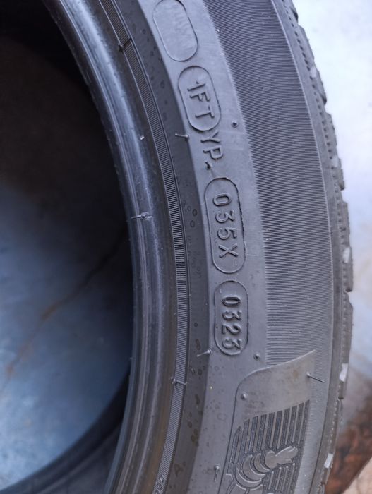 Anvelope de iarnă 245 45 19 Michelin dot 2023