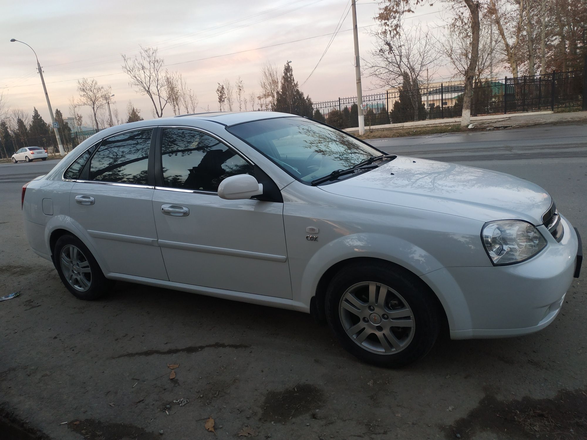 Ласетти 2009 йил пробег 380000 км 1.8 автомат