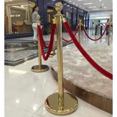 Парфлексы,стойка ограждение, ленточные, арканные, флагштоки.