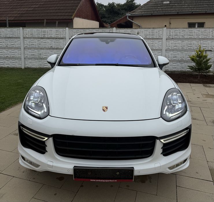 Porsche Cayenne Facelift 3.0 Diesel Chrono Pano Suspensie Full Led