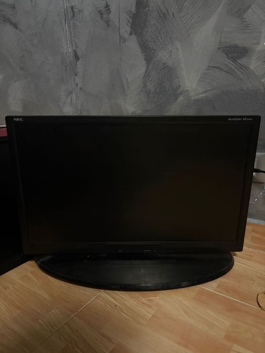 Vand monitor NEC AccuSync