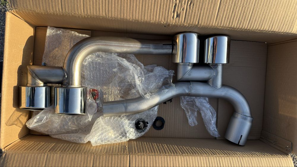 Bmw f30 m3 задна броня + накрайници