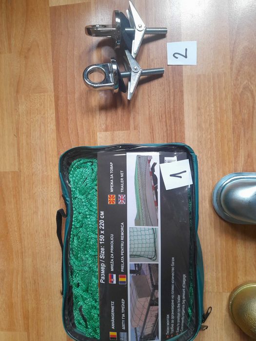 Части и консумативи за ремаркета,платформи и каравани