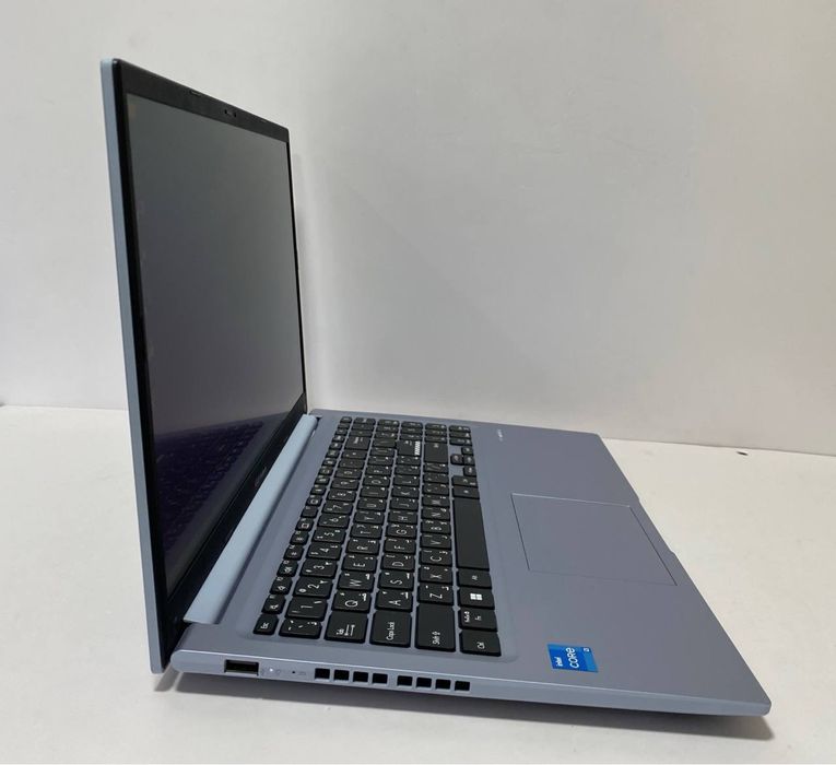 Asus Premum model bujjetniy narxda