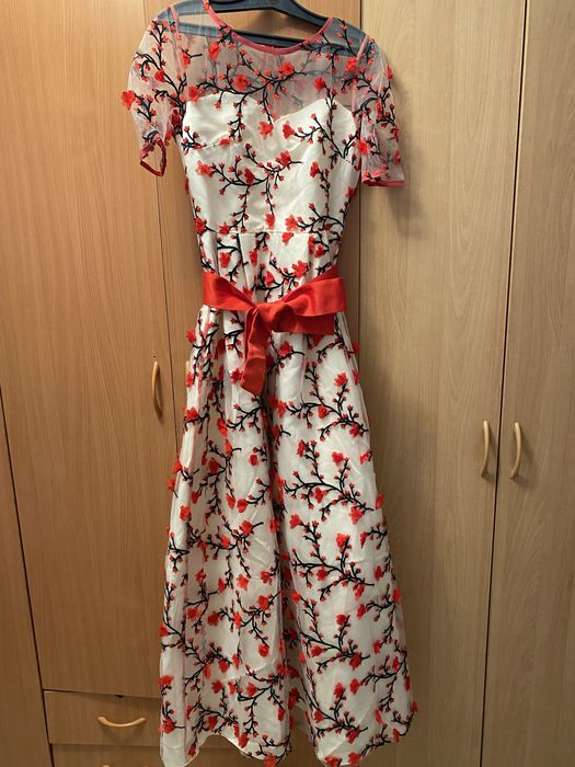 Вечернее платье