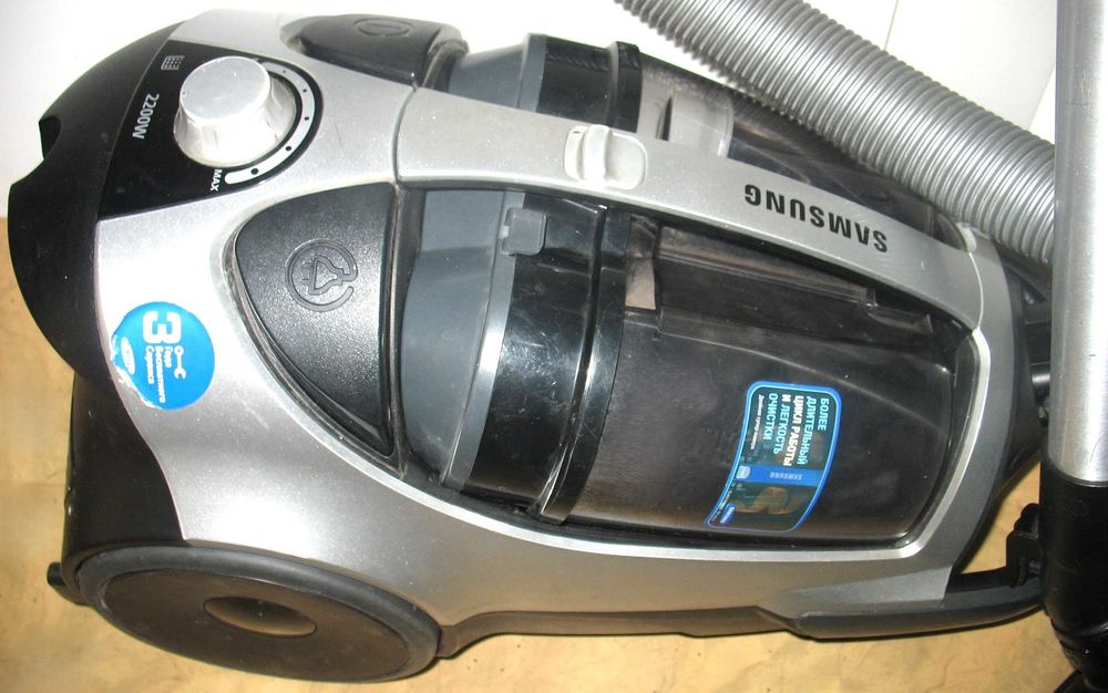 Пылесос Samsung 2200w