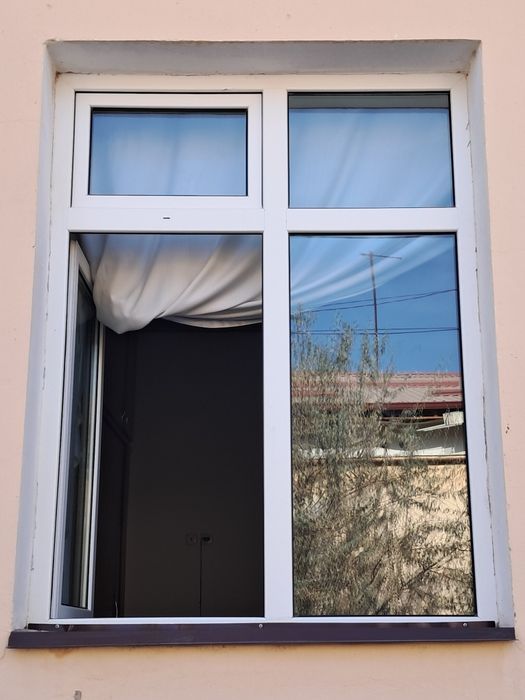 Akfa eshik va romlar