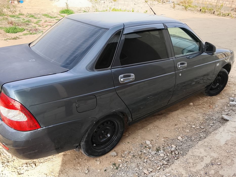 Лада Приора 2013 коробка матор идеалныи