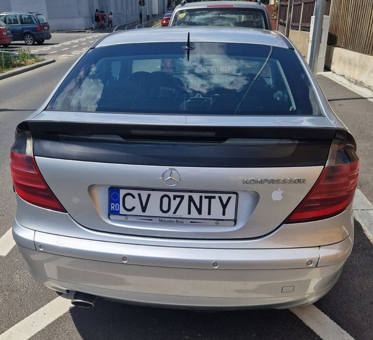 Vând Mercedes C200 Kompressor recent înmatriculată