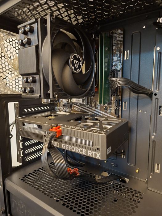 PC Ryzen 5600x cu RTX 3060 Ti