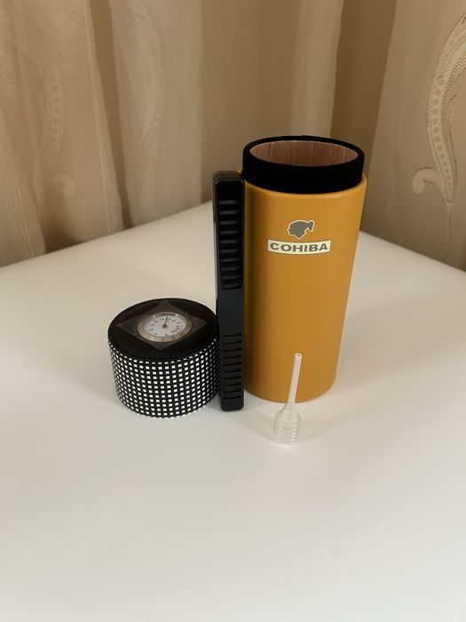 Преносима кожена кутия за пури (хумидор) Cohiba – за 5–6 пури