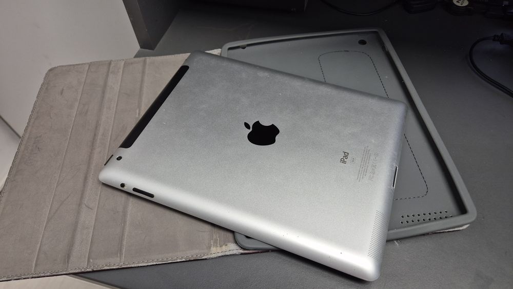 iPad 2 A1396 3G 32GB pt.piese