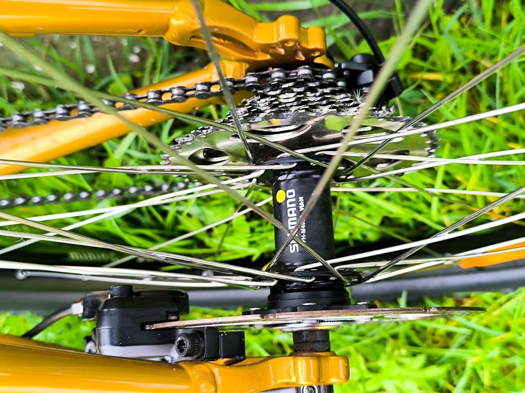 Bicicleta mountain bike rock shox