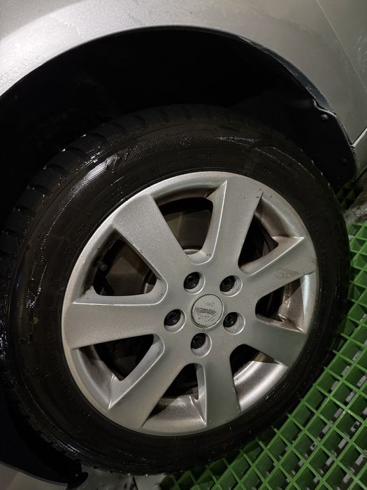 Vand jante cu cauciucuri de iarna