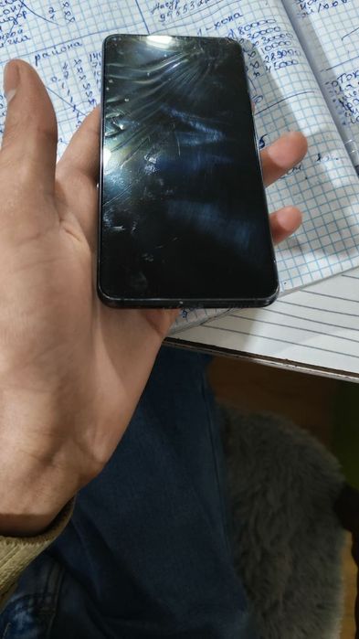 Samsung S21 oynasi singan 256gb qolgan jlylari cotki iwledi
