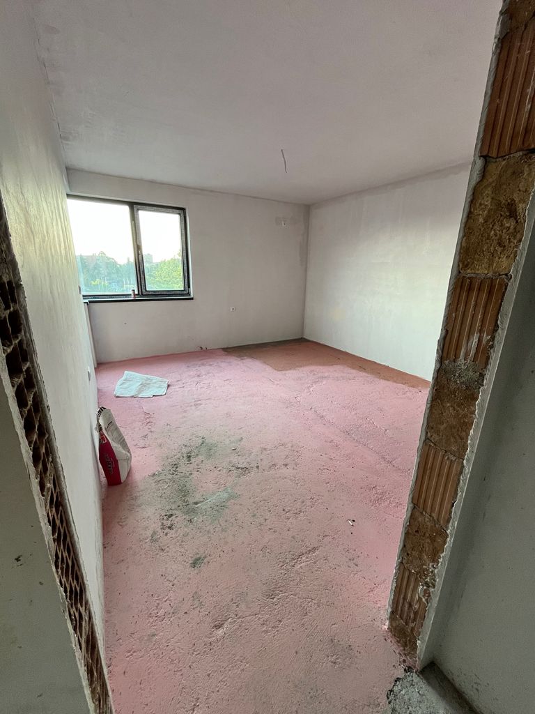 Продава се Двустаен апартамент в Търговище, Изток 1 - 52 кв.м за 1471 €/кв.м - Снимка #9