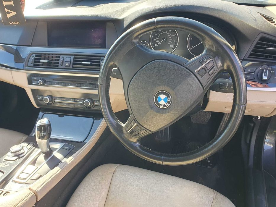 Dezmembrez BMW Seria 5 2.0 d 2011