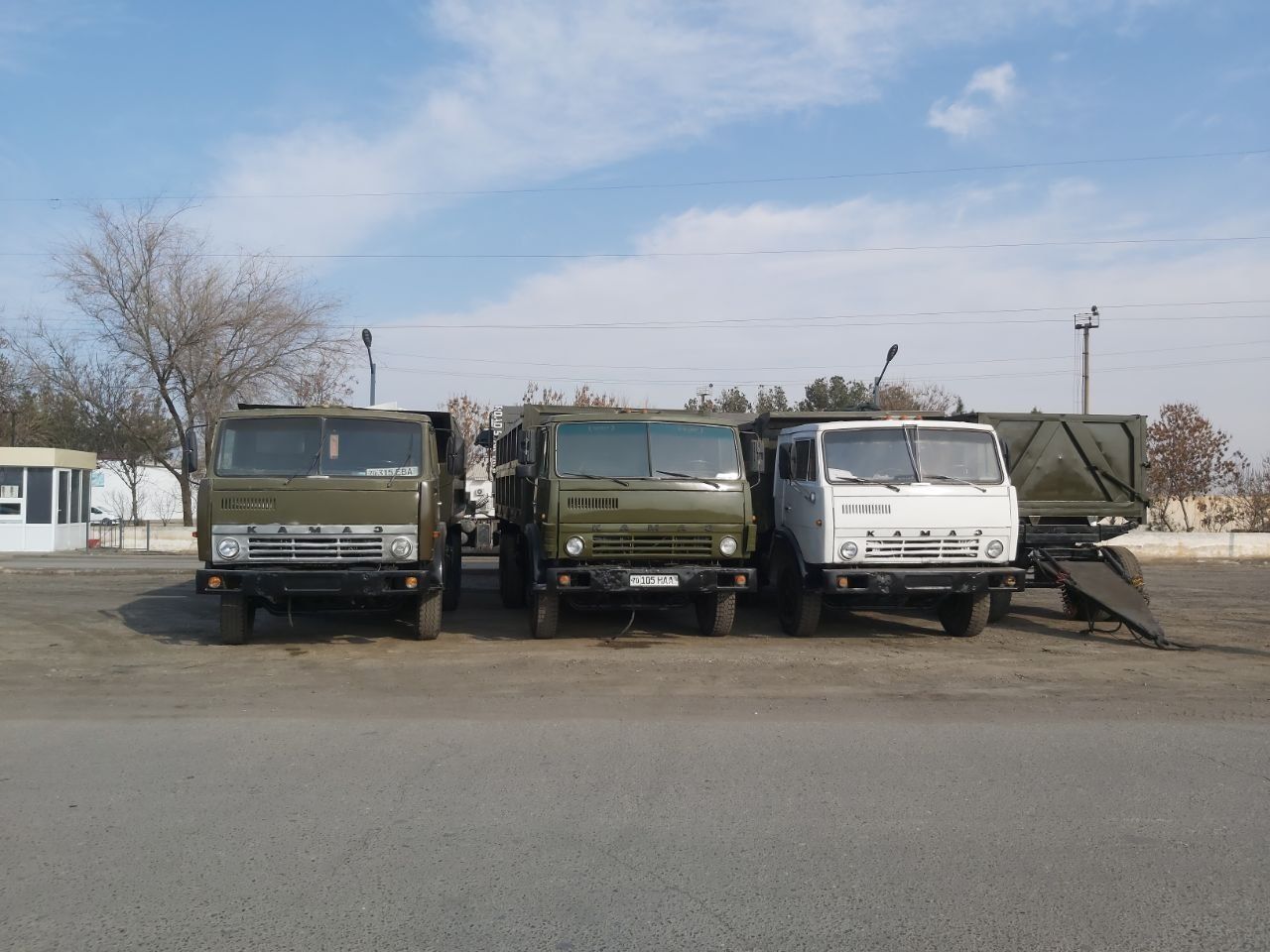 Kamaz sotiladi..