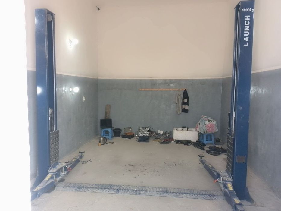 Yangiyolda Arenda boks vulkanizatsiya podyomnik electric avtodo'kon