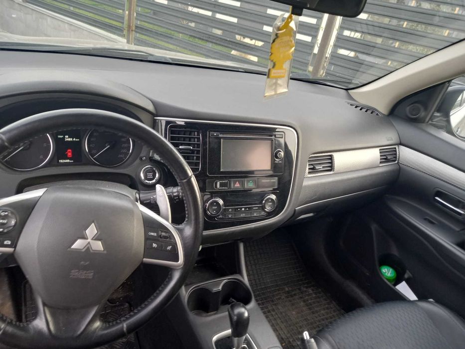 Vand Mitsubishi Outlander