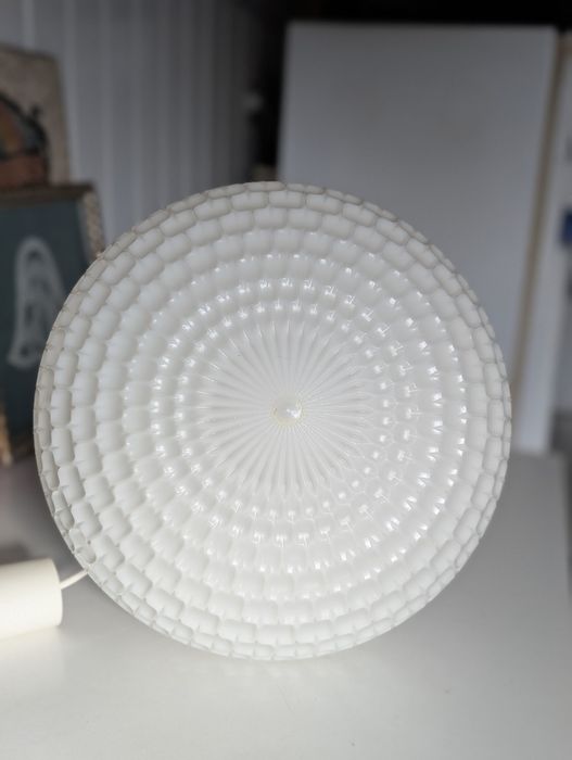 LLustra mid century, moderna, fabricata de firma germana Erco.
Este al