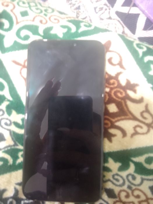 Айфон х за 40к минус только задний кррышка