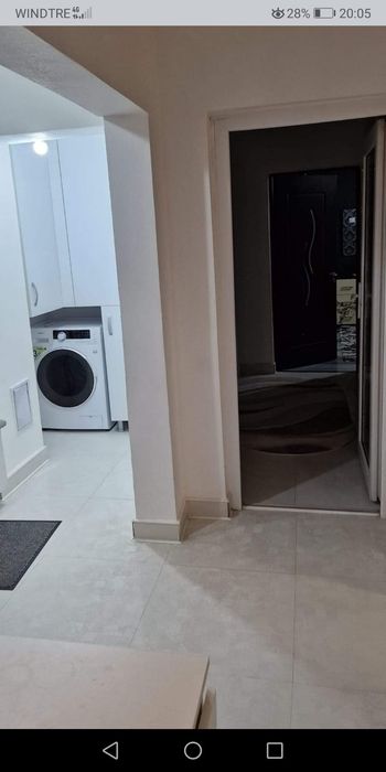 Vând apartament decomandat