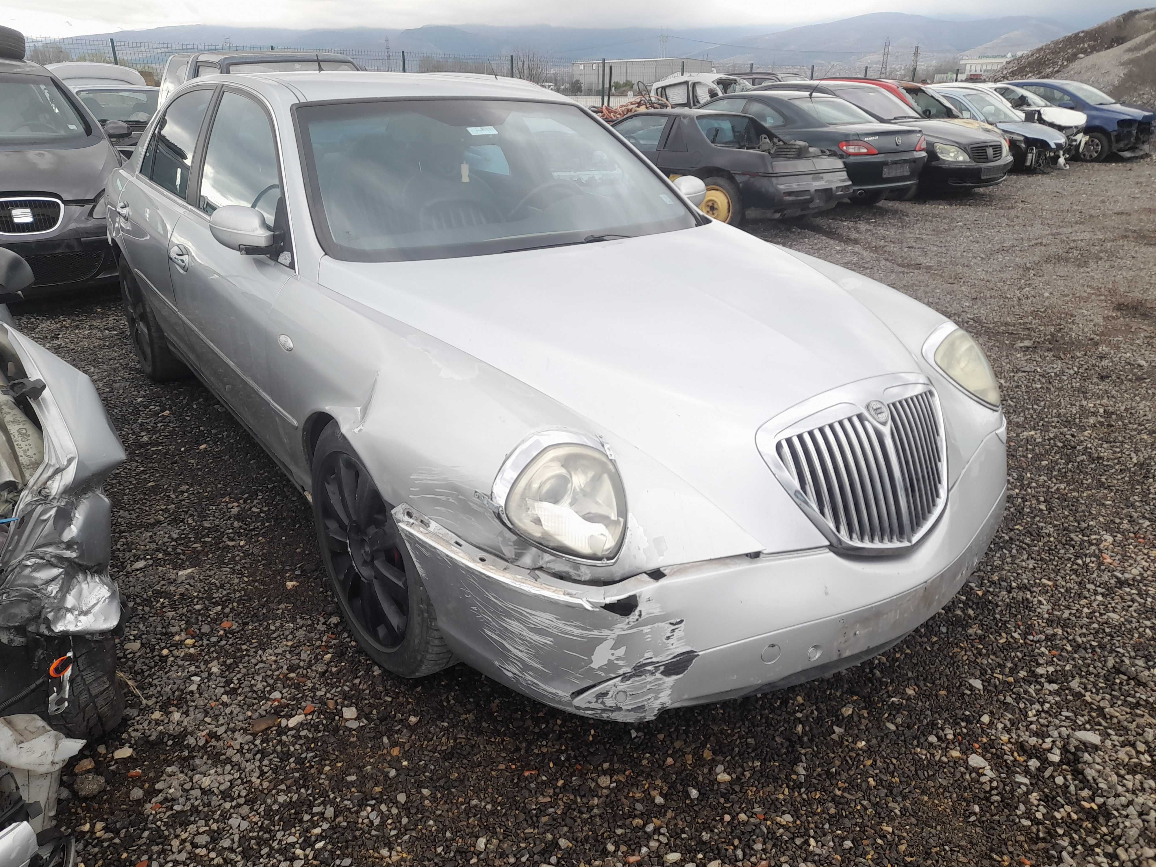 На части! Lancia Thesis 2.4 JTD