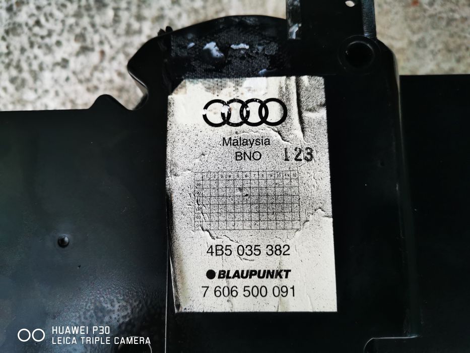 Subwofer original audi