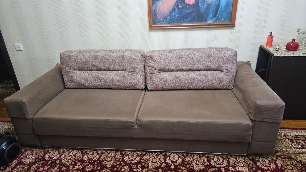 Диван и 2 крелса