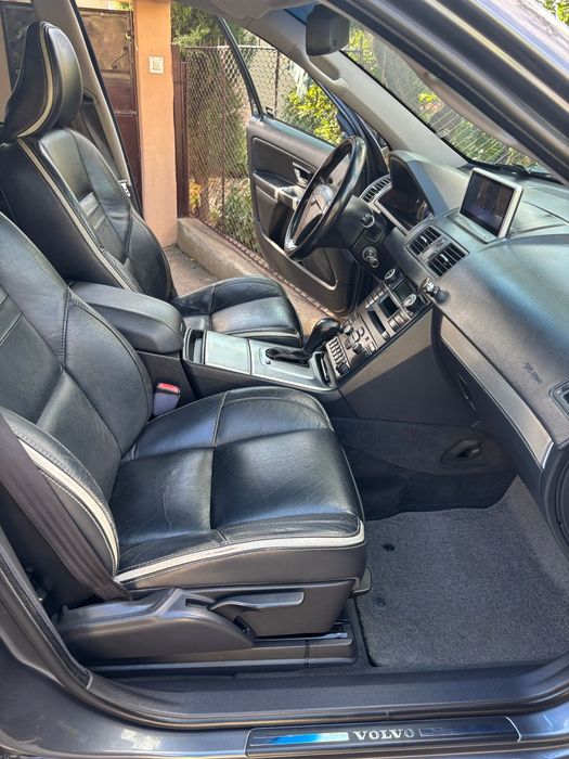 Vănd Volvo XC90 D5 AWD R Design  7Locuri