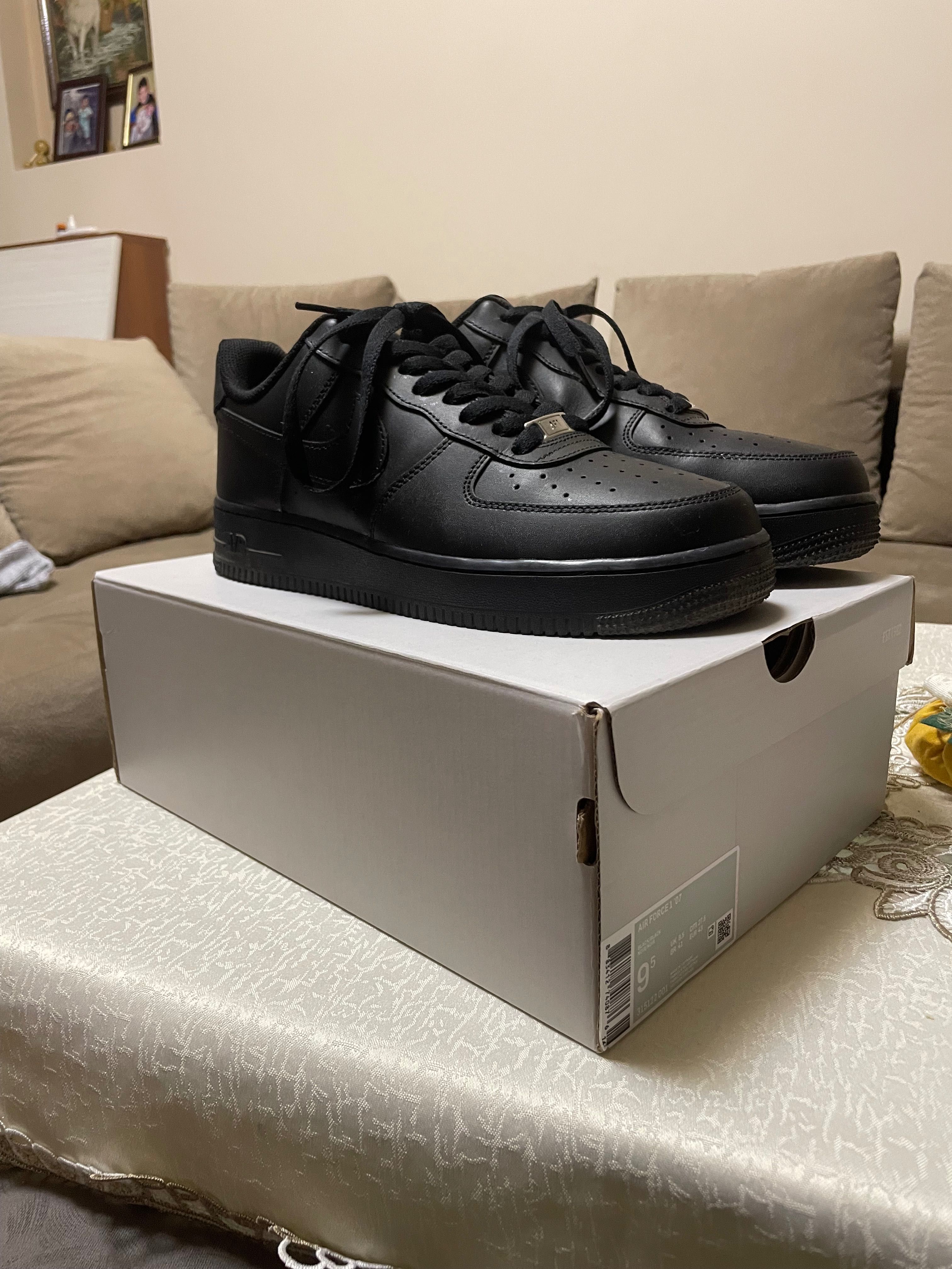 Nike Air Force 1