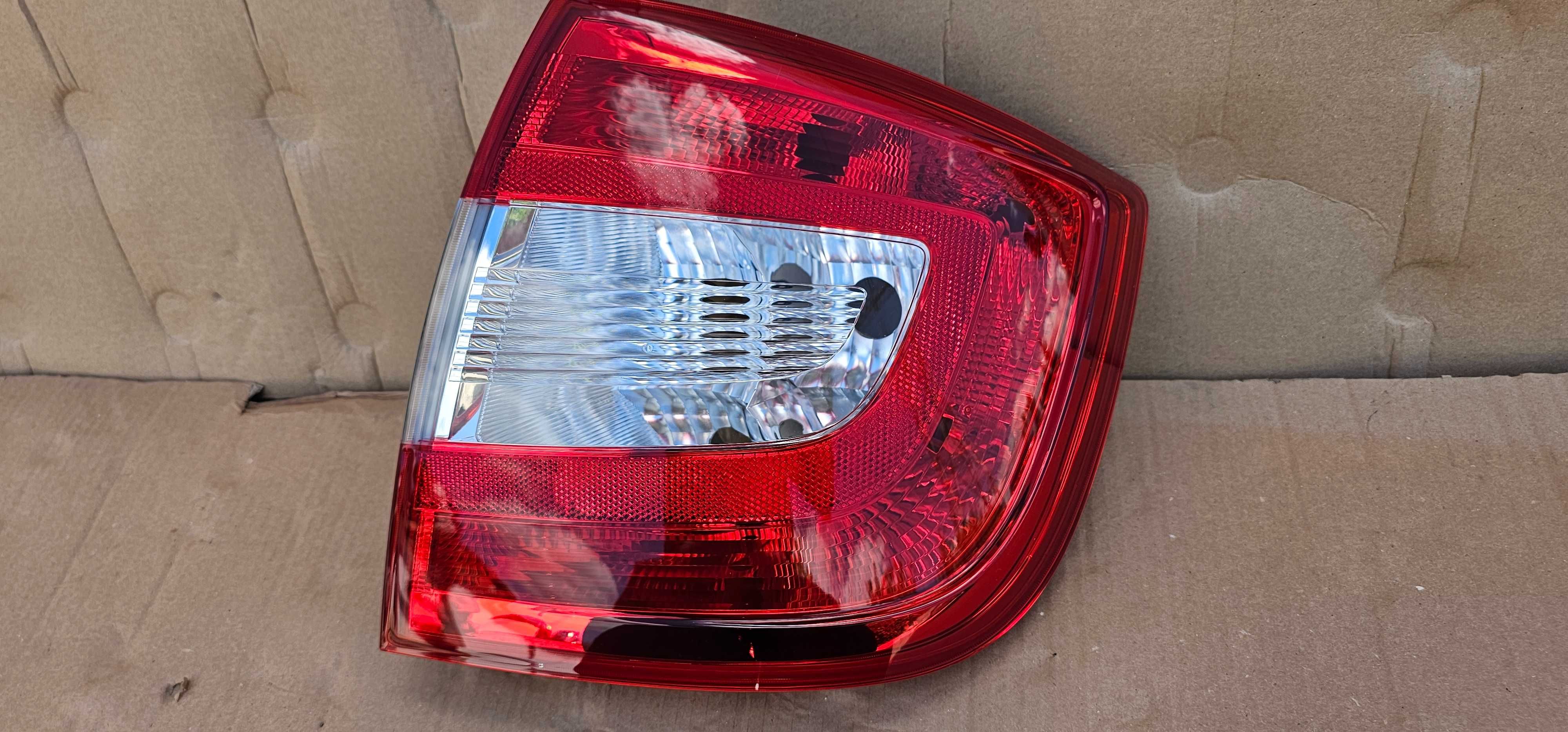 Stop dreapta Skoda Rapid 2012 2013 / 2014 2015