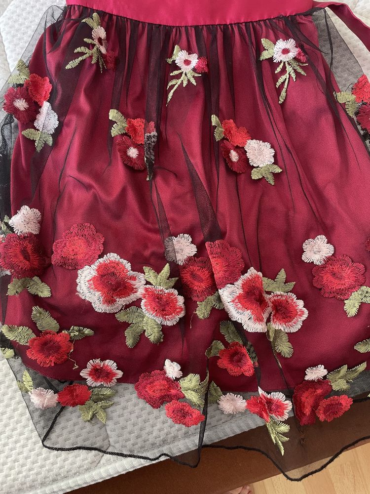 Rochita fetite rosu-mov cu imprimeuri florale