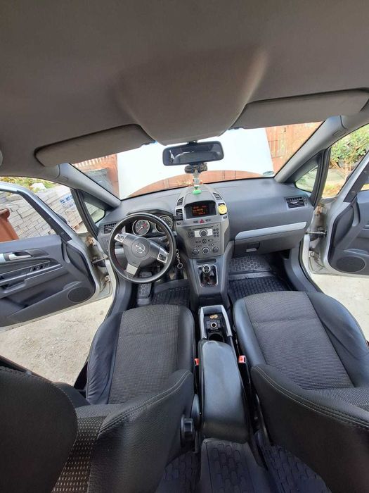 Opel Zafira B 1.9 CDTI