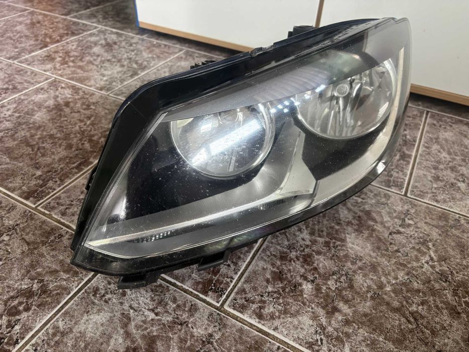 Ляв фар за VW Touran / Туаран 2012