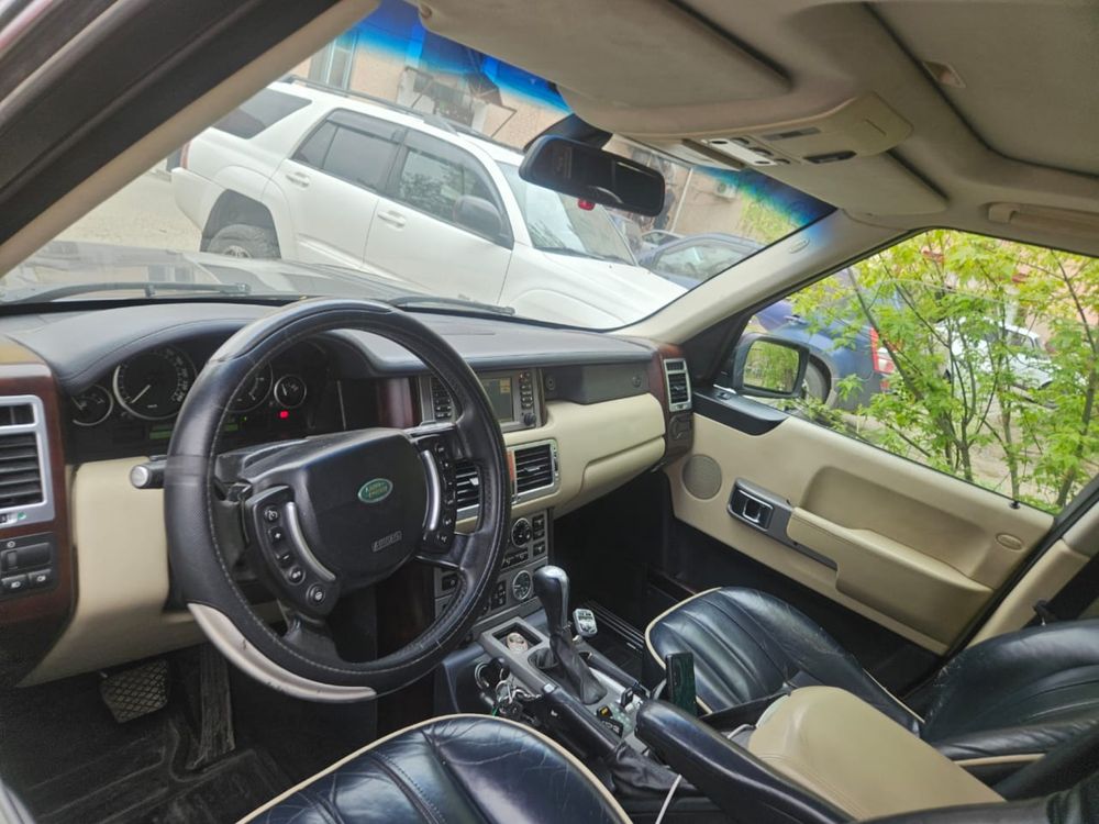 Продам Land Rover Range Rover 4.4