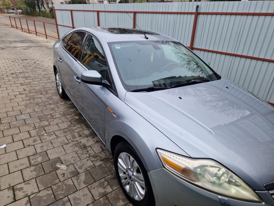 Vând sau schimb Ford Mondeo