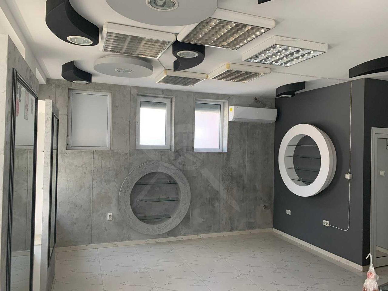 Продава се Едностаен апартамент в Асеновград - 68 кв.м за 1309 €/кв.м - Снимка #1