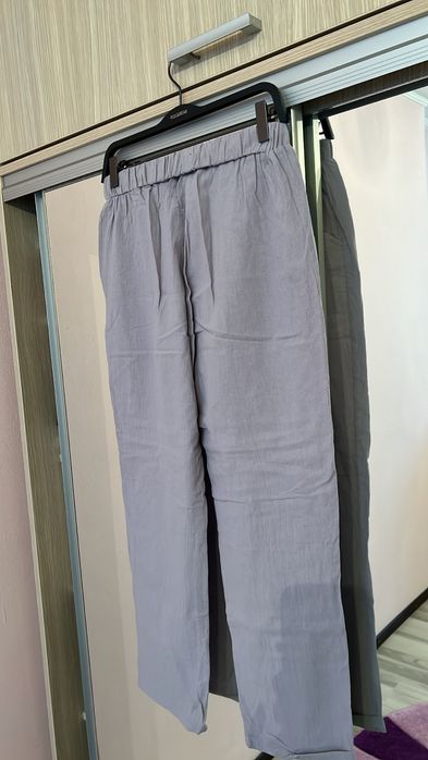 Pantaloni lejeri masura M