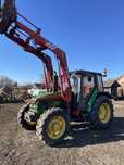 John Deere 3200