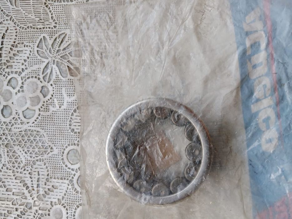 Продам сальники и подшипники   Tahoe Chevrolet  2007 г.