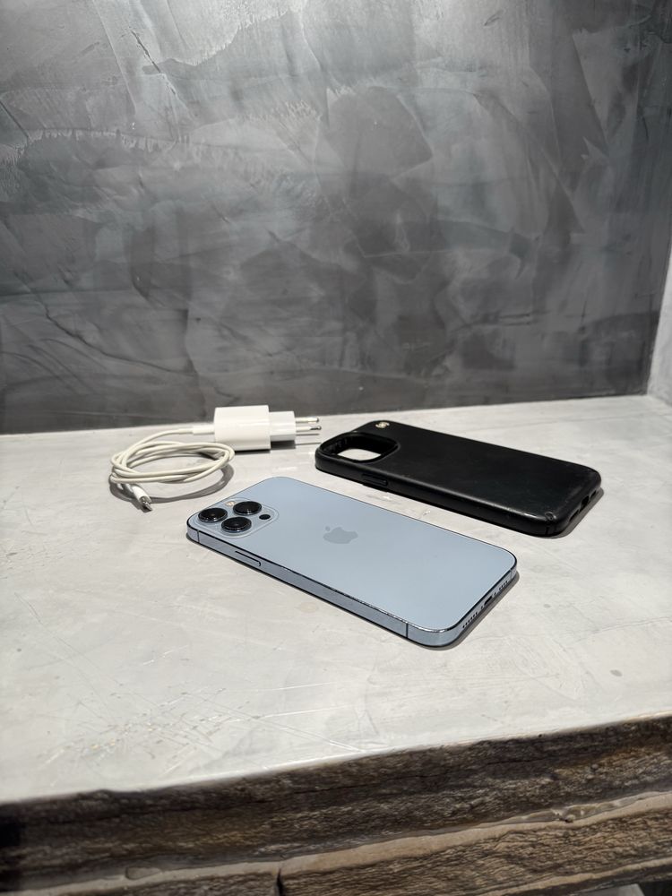 100% батерия! Iphone 13 Pro Max 256 GB Sierra Blue