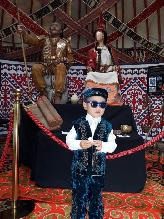 Казахский национальный костюм