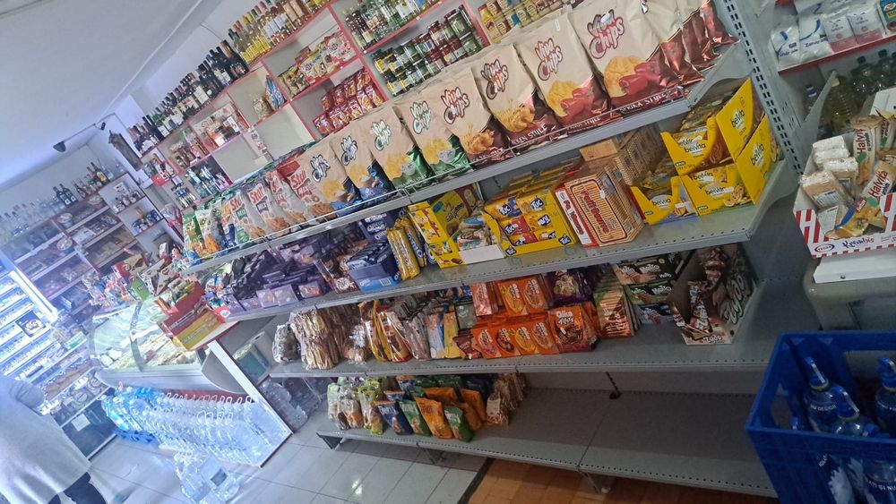 Rafturi magazin de la 300lei metru liniar